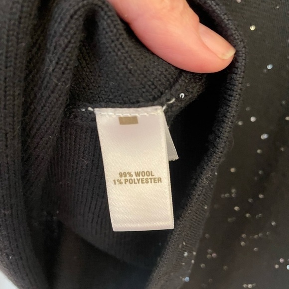 St John Black Sparkle Vneck Wool Sweater NEW WITHOUT TAGS. size L - Picture 12 of 12